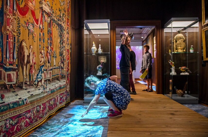 Didaktický program DAR SLAVNOSTI, výstava Šlechtické slavnosti a zábavy, Galerie Mincovna, SHZ Český Krumlov, září 2022, foto J. Sajtlová Didaktický program DAR SLAVNOSTI, výstava Šlechtické slavnosti a zábavy, Galerie Mincovna, SHZ Český Krumlov, září 2022, foto J. Sajtlová